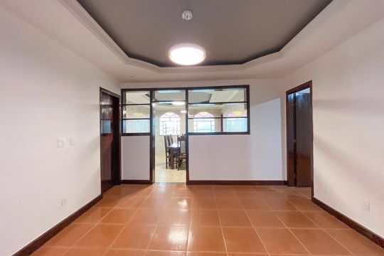 Sala de casa para alugar com 4 quartos, 175m² em Califórnia, Belo Horizonte