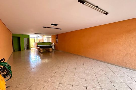 Garagem de casa para alugar com 3 quartos, 380m² em Centro, Guarulhos