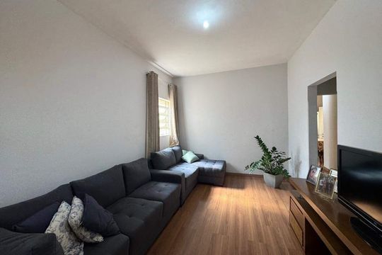 Casa à venda com 2 quartos, 229m² em Salgado Filho, Belo Horizonte