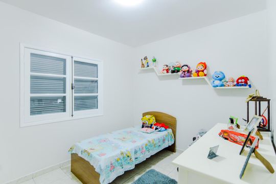 Quarto 1  de casa à venda com 3 quartos, 320m² em Vila Paraiso, Guarulhos