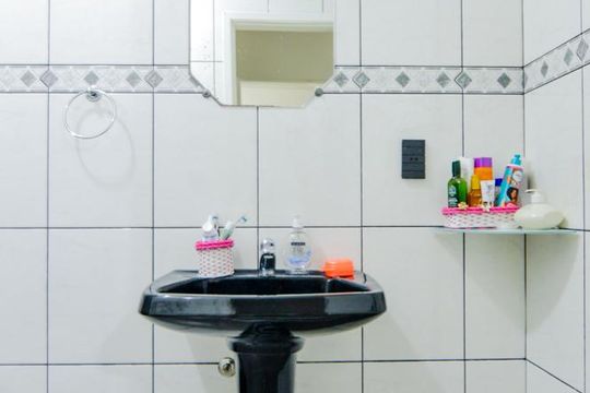 Banheiro 1  de casa à venda com 3 quartos, 320m² em Vila Paraiso, Guarulhos