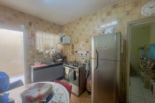 Cozinha de casa à venda com 2 quartos, 105m² em Vila Augusta, Guarulhos