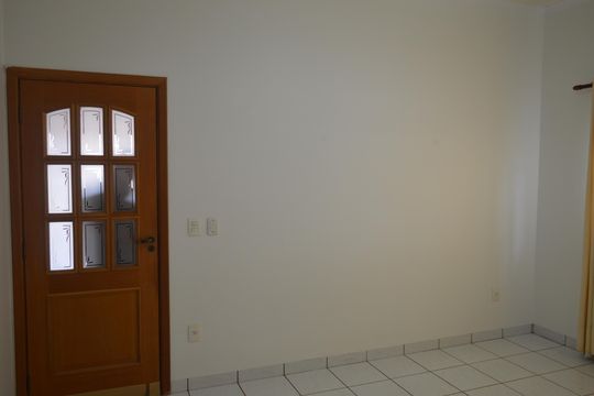 Sala de Jantar de casa para alugar com 3 quartos, 200m² em Ribeirânia, Ribeirão Preto