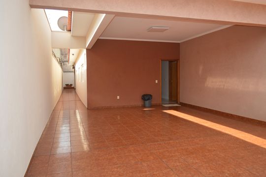 Garagem de casa para alugar com 3 quartos, 200m² em Ribeirânia, Ribeirão Preto