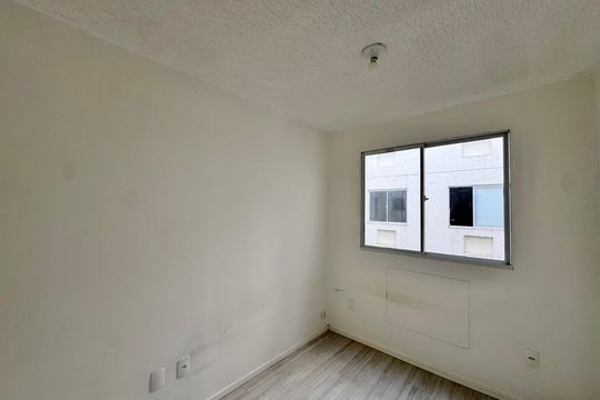 Quarto 2 de apartamento para alugar com 2 quartos, 49m² em Vargem Pequena, Rio de Janeiro