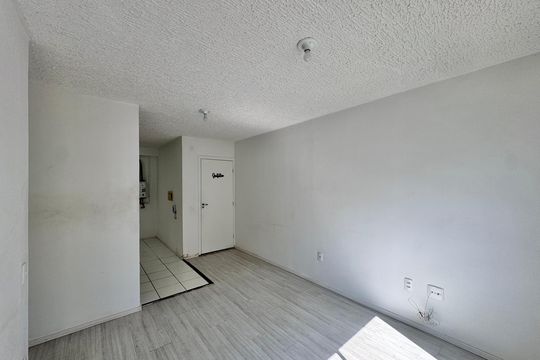 Sala de apartamento para alugar com 2 quartos, 49m² em Vargem Pequena, Rio de Janeiro