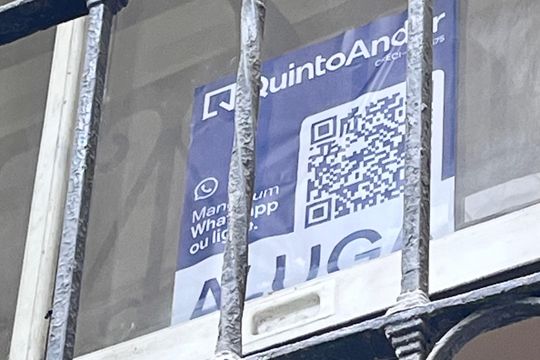 Placa  de apartamento para alugar com 2 quartos, 140m² em Copacabana, Rio de Janeiro