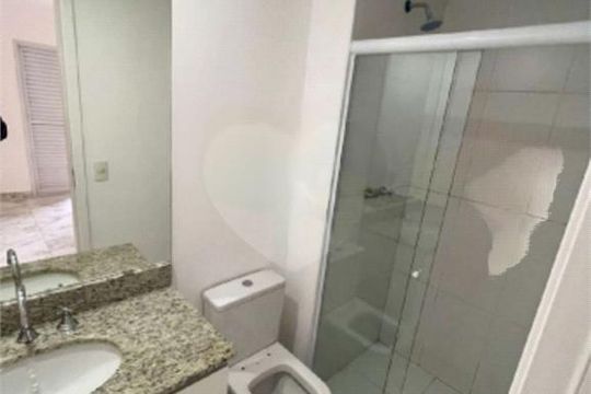 Apartamento à venda com 2 quartos, 76m² em Jardim Tupanci, Barueri