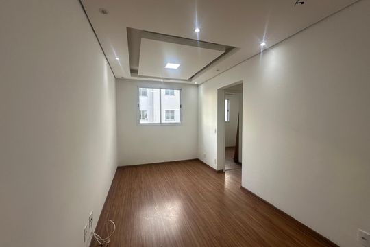 Sala de apartamento à venda com 2 quartos, 45m² em Jardim Sao Luiz, Barueri