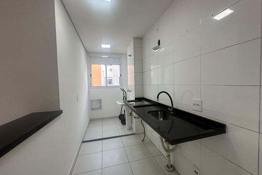 Cozinha de apartamento à venda com 2 quartos, 45m² em Jardim Sao Luiz, Barueri