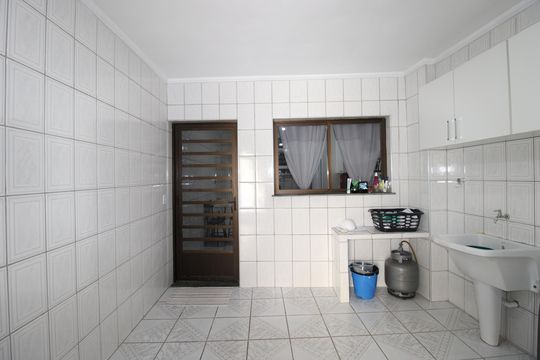 Área de Serviço de casa para alugar com 3 quartos, 248m² em Cidade Líder, São Paulo