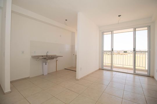 Apartamento à venda com 3 quartos, 62m² em Setor Ikeda, Brasília