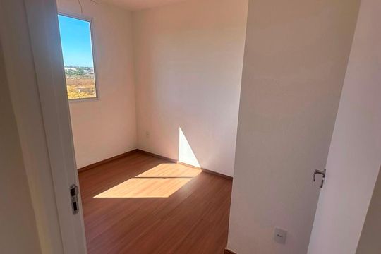Apartamento para alugar com 3 quartos, 62m² em Setor IKEDA, Brasília