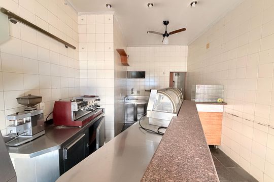 Bar/lanchonete no andar inferior de casa à venda com 3 quartos, 163m² em Bela Vista, Jundiaí