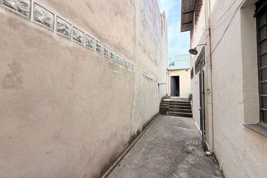 Quintal de casa à venda com 3 quartos, 163m² em Bela Vista, Jundiaí