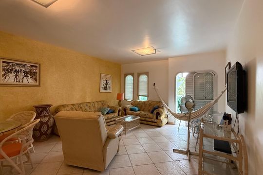 Sala de apartamento para alugar com 3 quartos, 120m² em Balneario Cidade Atlantica, Guarujá
