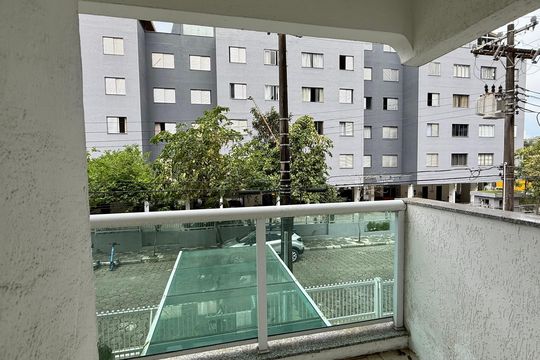 Varanda de apartamento para alugar com 3 quartos, 120m² em Balneario Cidade Atlantica, Guarujá