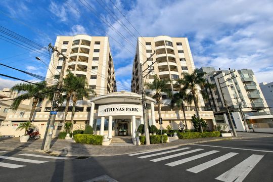 Fachada de apartamento para alugar com 2 quartos, 80m² em Pantanal, Florianópolis