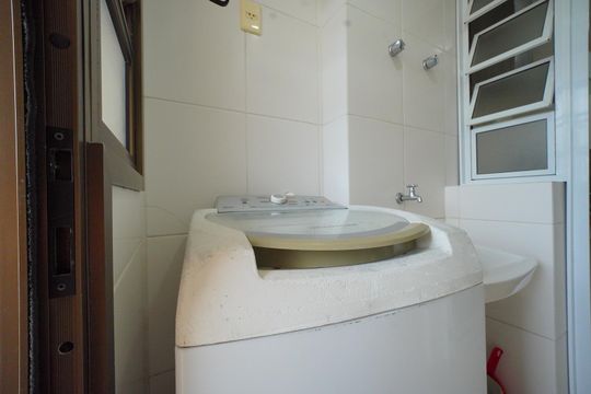 Área de Serviço de apartamento para alugar com 2 quartos, 80m² em Pantanal, Florianópolis