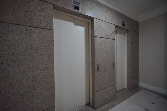 Elevadores de apartamento para alugar com 2 quartos, 80m² em Pantanal, Florianópolis