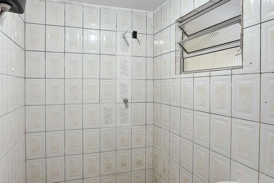 Banheiro Social de casa para alugar com 1 quarto, 40m² em Jardim Independencia, São Bernardo do Campo