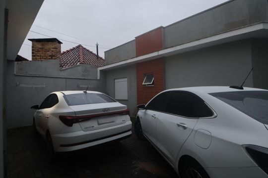 Garagem de casa de condomínio para alugar com 2 quartos, 70m² em Niterói, Canoas