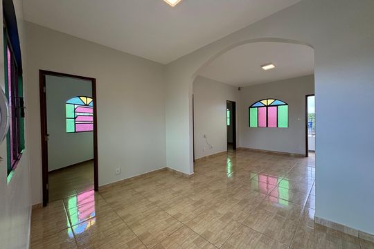 Casa para alugar com 4 quartos, 120m² em Cintra, Montes Claros