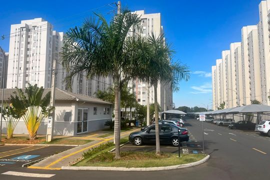 Área externa de apartamento para alugar com 2 quartos, 52m² em Jardim Sao Sebastiao, Hortolândia