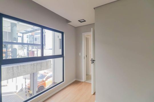 Casa de Condomínio à venda com 3 quartos, 113m² em Novo Mundo, Curitiba