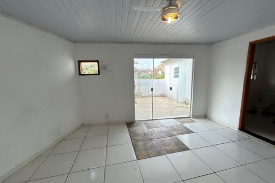 Sala/Quarto de casa para alugar com 1 quarto, 58m² em Vila Valqueire, Rio de Janeiro