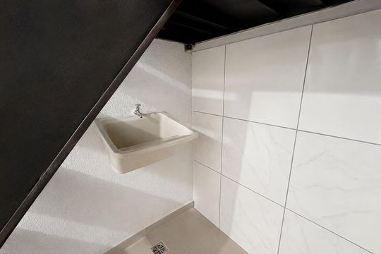 Casa para alugar com 1 quarto, 58m² em Vila Valqueire, Rio de Janeiro