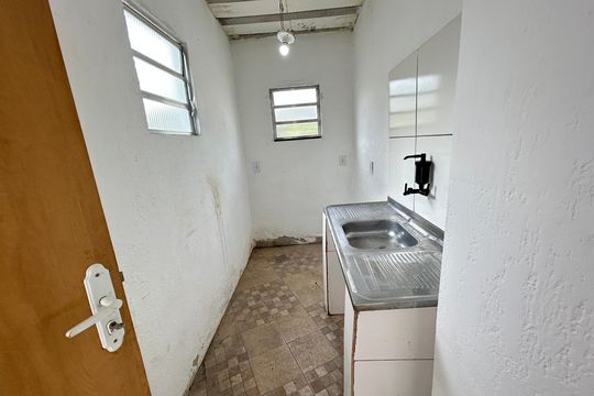 Casa para alugar com 1 quarto, 58m² em Vila Valqueire, Rio de Janeiro
