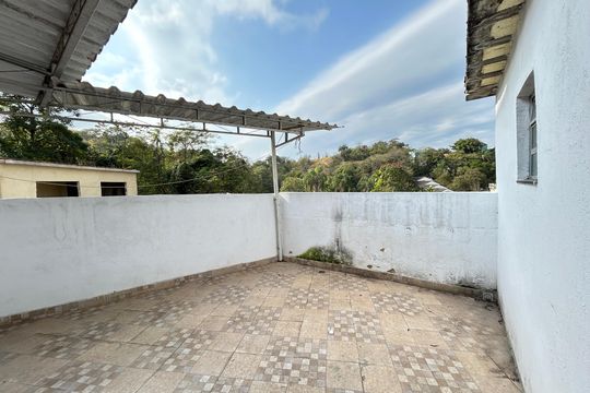 Área externa de casa para alugar com 1 quarto, 58m² em Vila Valqueire, Rio de Janeiro