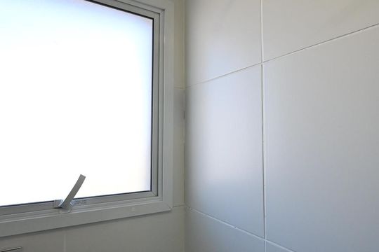 Banheiro Suíte  de apartamento para alugar com 2 quartos, 59m² em Vila Progredior, São Paulo