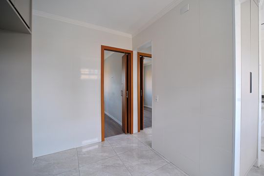 Cozinha de apartamento à venda com 2 quartos, 52m² em Conjunto Habitacional Padre Manoel da Nobrega, São Paulo
