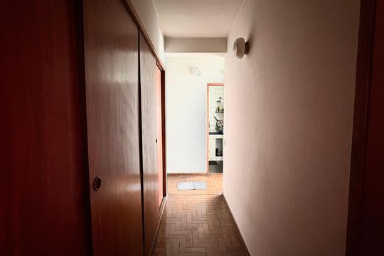 Corredor  de apartamento à venda com 2 quartos, 88m² em Funcionários, Belo Horizonte