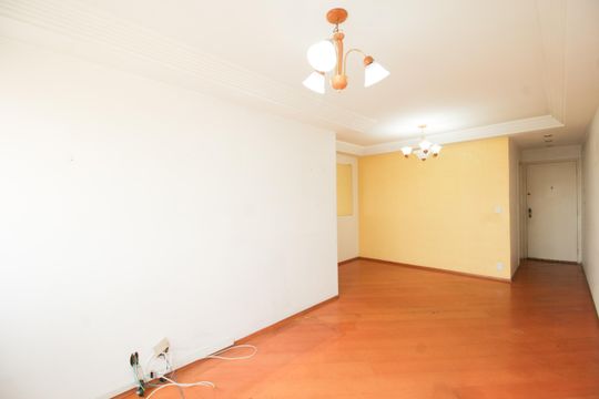 Sala de apartamento à venda com 3 quartos, 74m² em Piqueri, São Paulo