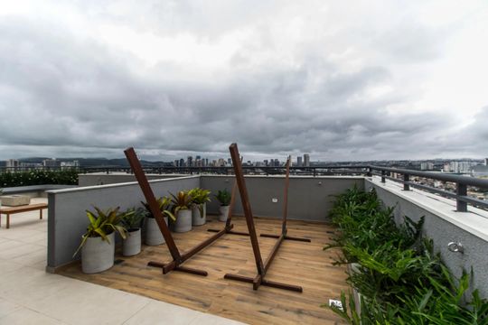 Área comum de apartamento para alugar com 1 quarto, 43m² em Jardim Tupanci, Barueri