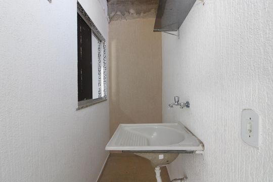 Área de Serviço de apartamento para alugar com 1 quarto, 35m² em Jardim Olinda, Cabo Frio