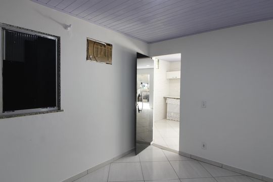 Quarto de apartamento para alugar com 1 quarto, 35m² em Jardim Olinda, Cabo Frio