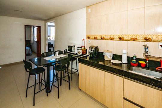 Cozinha de casa para alugar com 4 quartos, 150m² em Europa, Belo Horizonte
