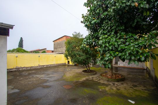Quintal de casa para alugar com 1 quarto, 48m² em Porto do Rosa, São Gonçalo