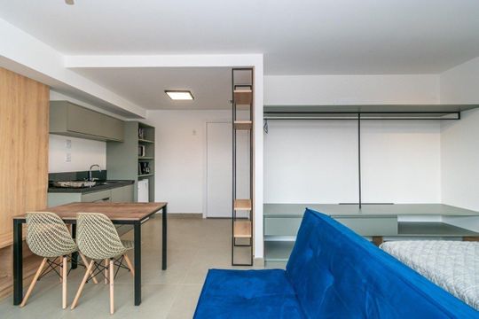 Sala/Cozinha de apartamento à venda com 1 quarto, 24m² em Rio Branco, Porto Alegre