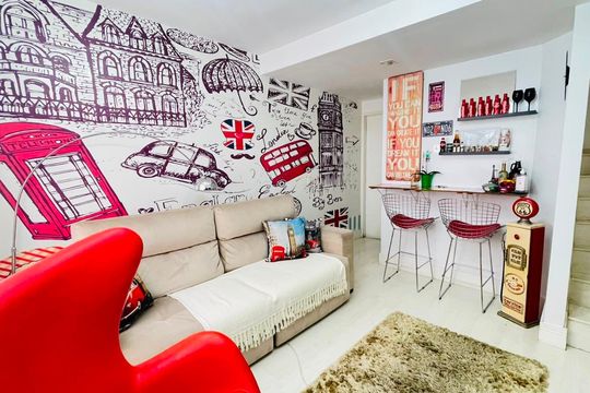 Sala de casa de condomínio para alugar com 2 quartos, 60m² em Jardim Irapiranga, Embu das Artes