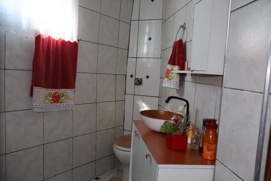 Banheiro 2 de casa à venda com 2 quartos, 90m² em Parque dos Bancarios, São Paulo