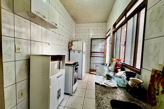 Cozinha de casa à venda com 3 quartos, 260m² em Lagoinha, Belo Horizonte