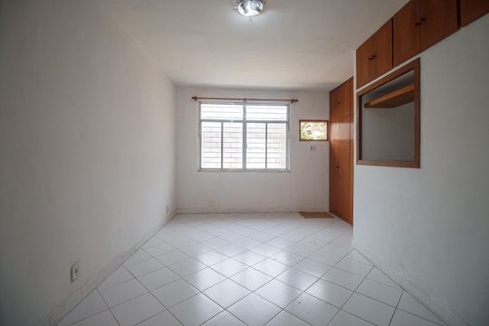 Quarto Suite de casa para alugar com 3 quartos, 150m² em Grajaú, Rio de Janeiro
