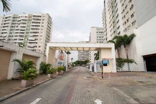 Fachada de apartamento à venda com 2 quartos, 59m² em Irajá, Rio de Janeiro