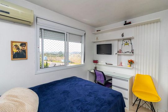 Quarto de casa de condomínio para alugar com 3 quartos, 250m² em Mário Quintana, Porto Alegre
