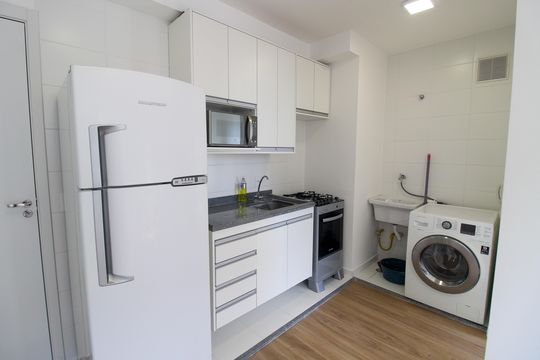 Cozinha de apartamento para alugar com 2 quartos, 34m² em Butantã, São Paulo